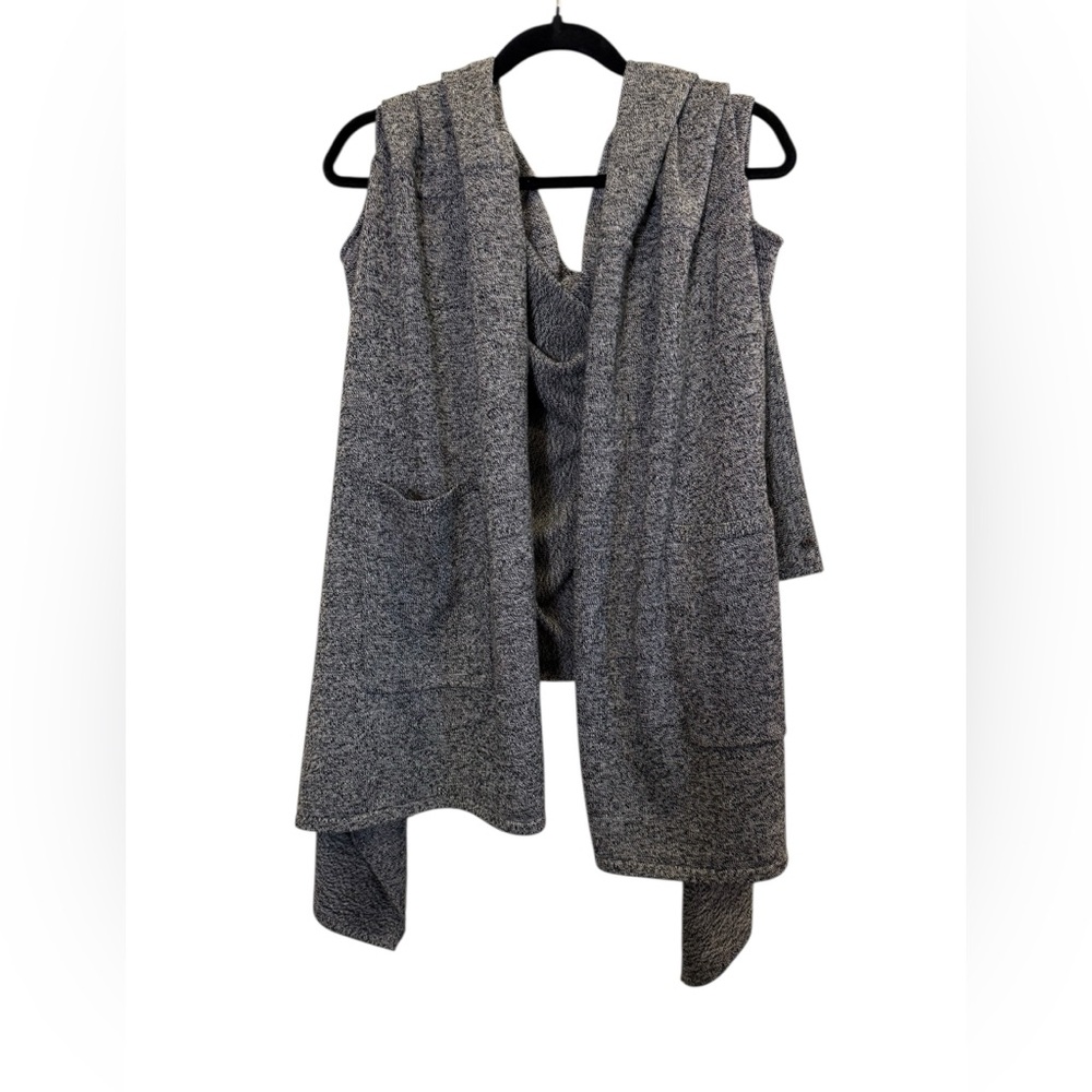 Lululemon Womenโs Live Freely Merino Wool Wrap Savasana Sweater Vest Scarf O/S